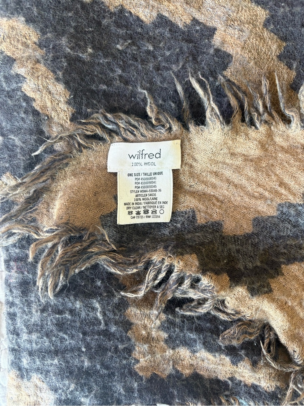 Wilfred Wool Scarf